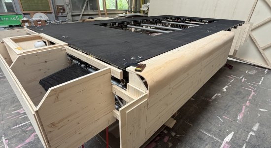Individual Bau der Grundkonstruktion wird gezeigt